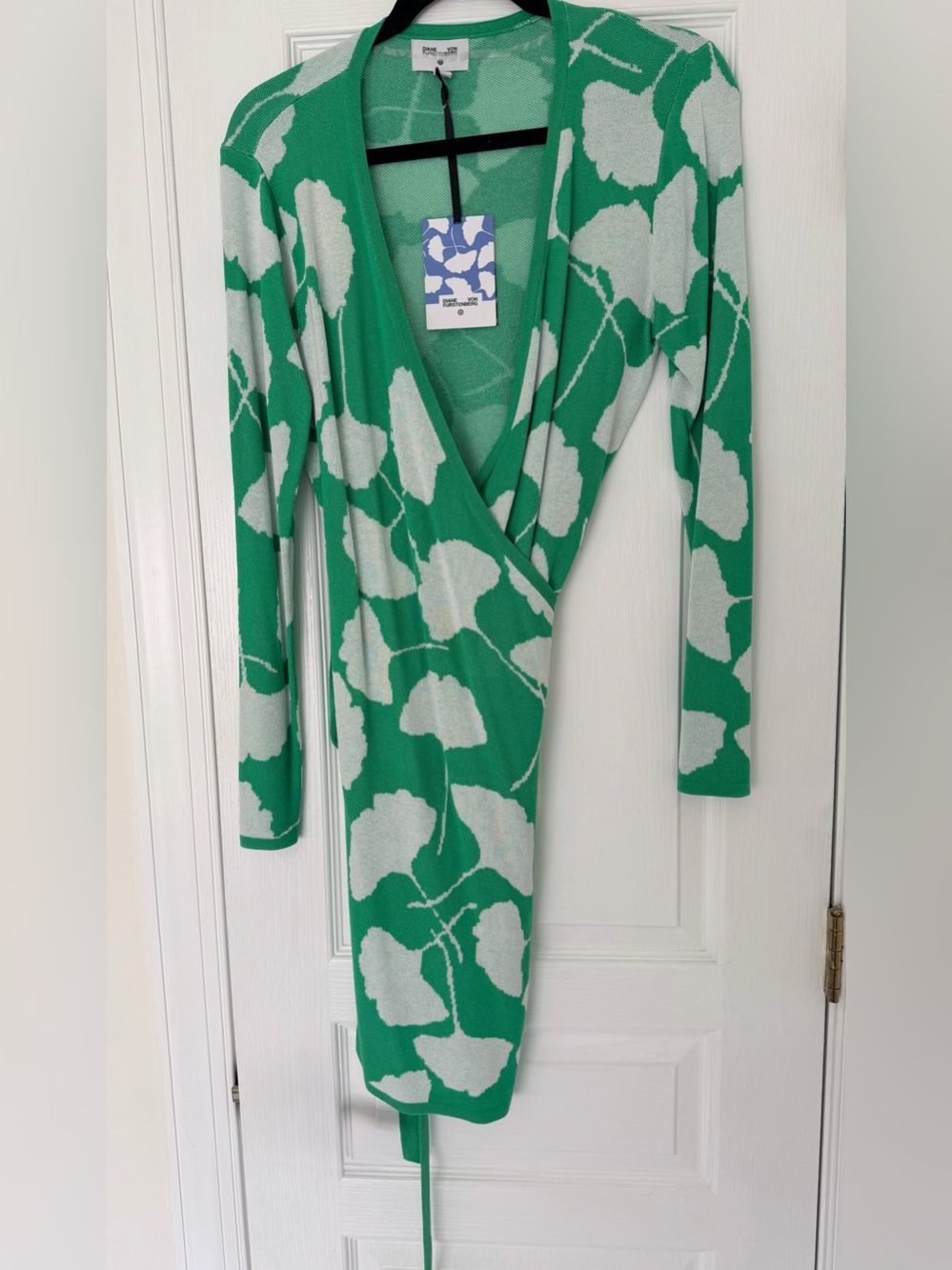 Diane Von Furstenburg ginkgo wrap dress-mini sz Small NWT